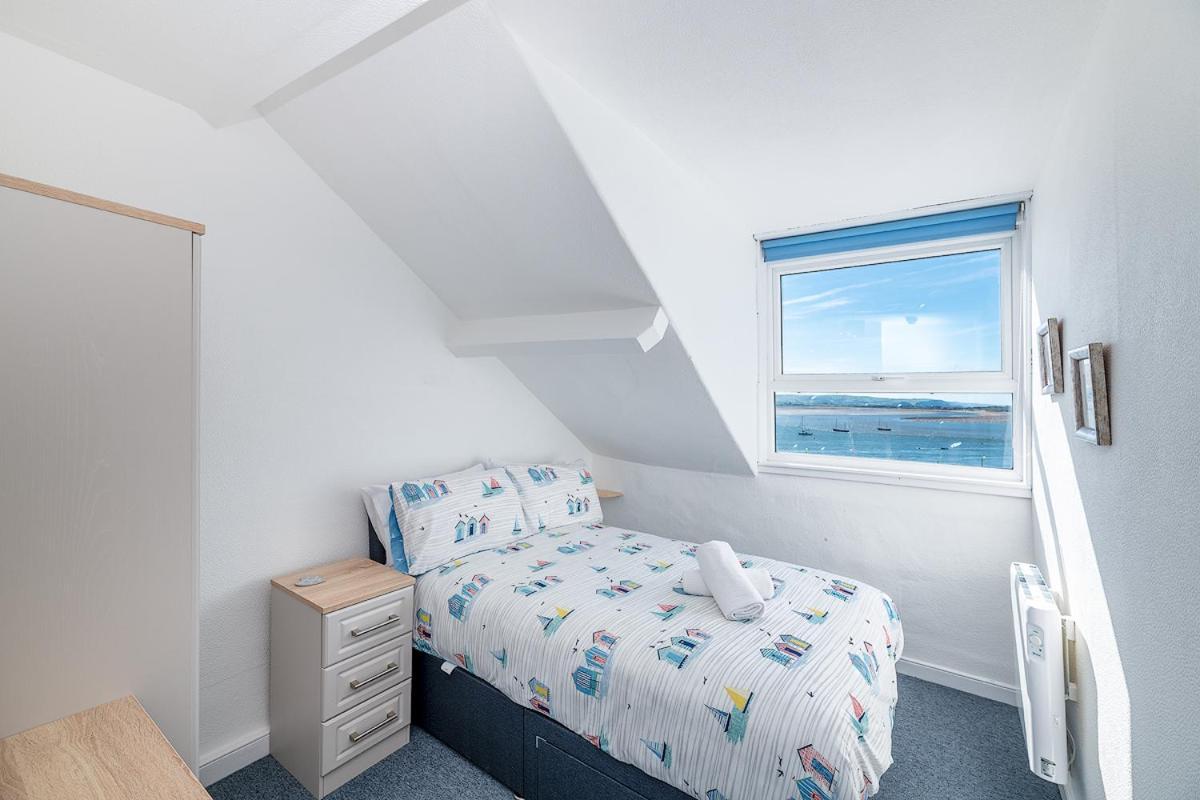 Aberdovey Sea View Apartment Aberdyfi Esterno foto